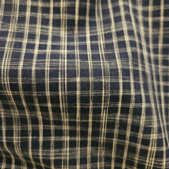 Classic Calvin Klein Style Shirt - Picture 6 of 9